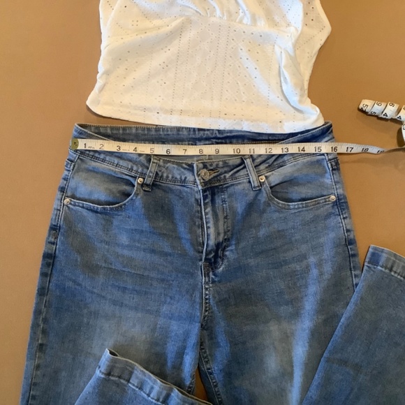 Wide leg jeans - Picture 11 of 13